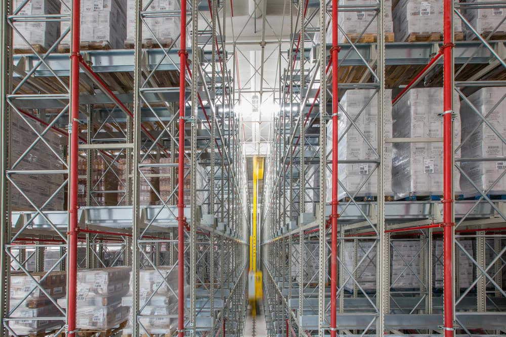 MOVIMENTAZIONE E MAGAZZINO PALLET DI ACETO BALSAMICO
